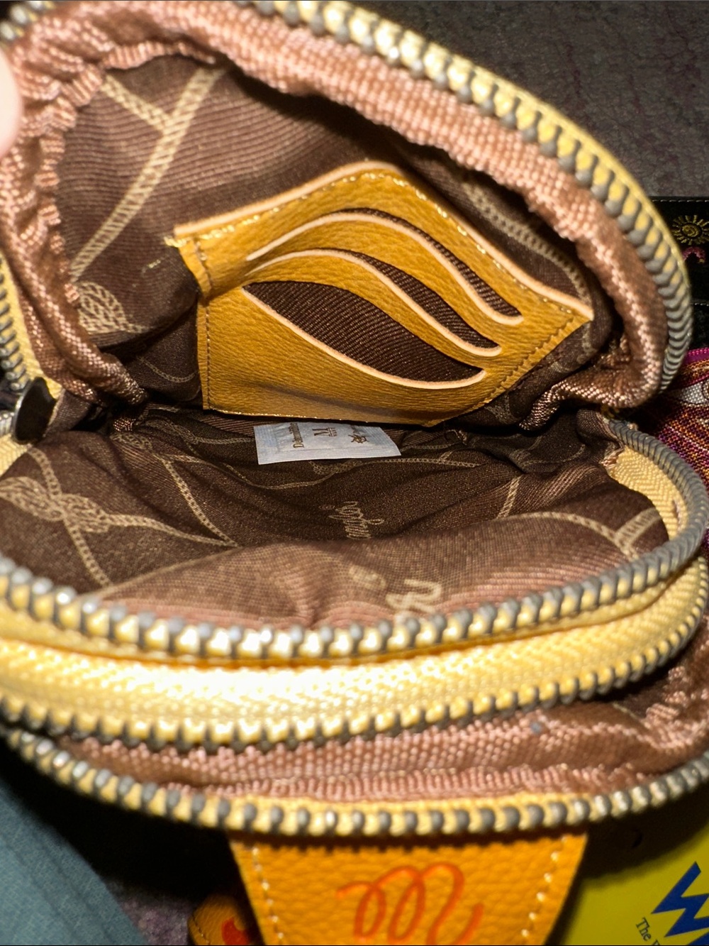 wrangler yellow aztec print crossbody purse removable adjustable strap sling bag - Picture 4 of 6